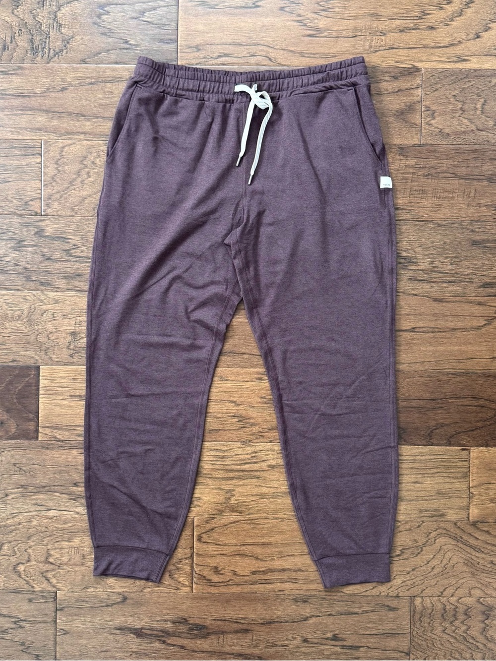 NWOT Vuori Performance Jogger Brown Size Medium